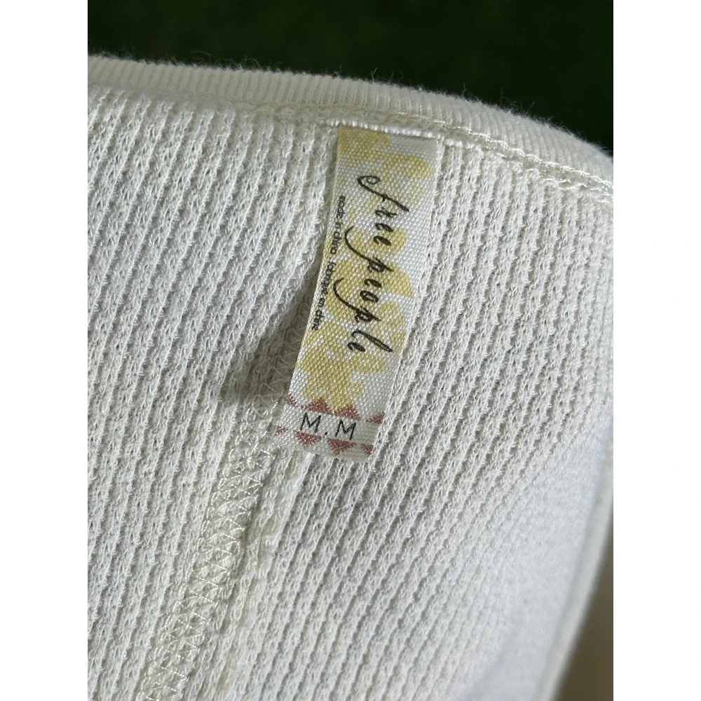 Free People Newbie Thermal Alpine Henley Top Women Medium Cuffs‎ Cream Cozy